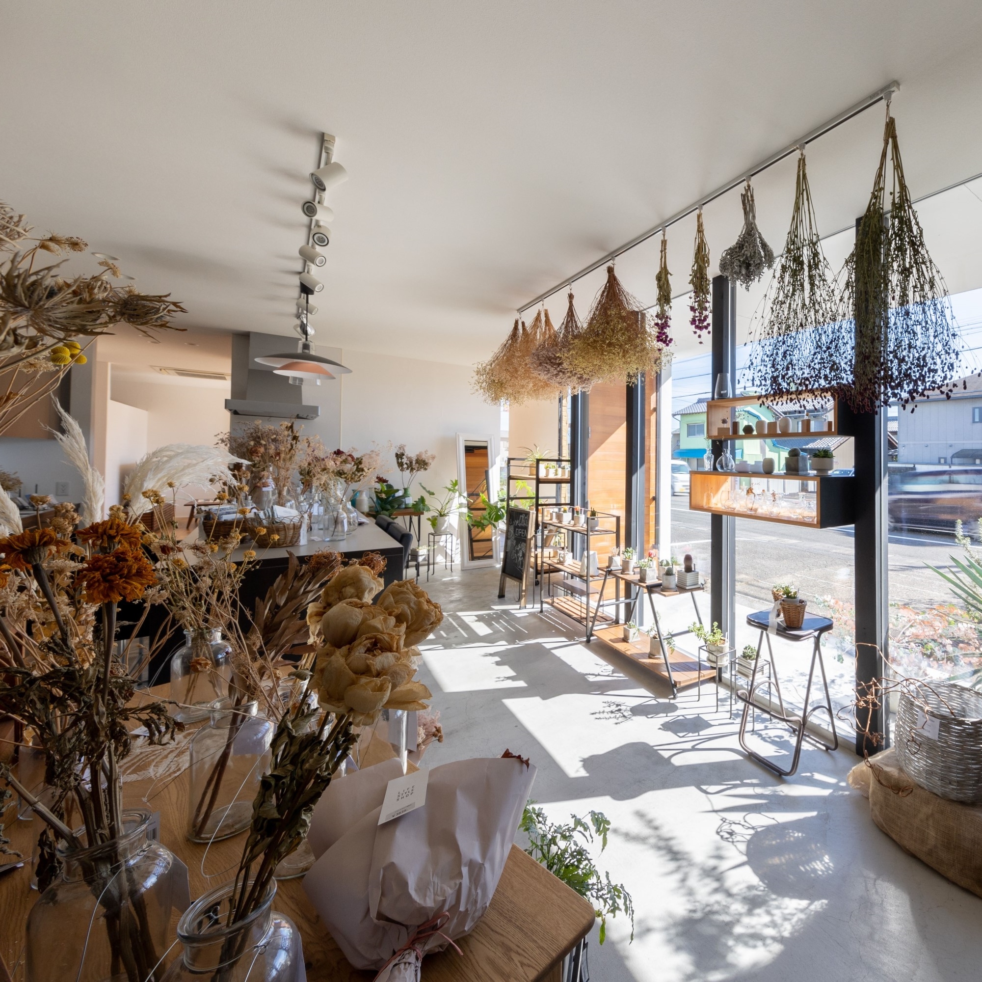 菰野 LIFE STYLE SHOP